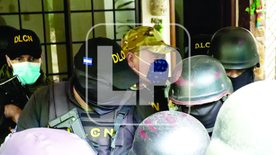 Según la fiscalía, el alcalde y su esposa, diputada suplente, no justifican más de L300 millones.