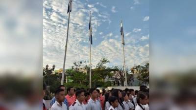Imagen de la celebración en el parque central de San Pedro Sula.