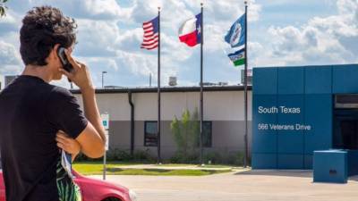 Francisco Erwin Galicia perdió 26 libras por la mala alimentación que recibió. Foto: Twitter