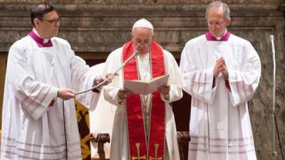 El Papa tiene reuniones importantes con lideres europeos este día.