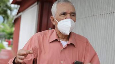 El infectólogo hondureño Tito Alvarado.