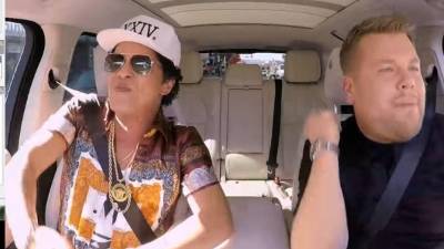 Bruno Mars con James Corden.