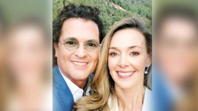 La esposa de Carlos Vives, Claudia Elena Vásquez, alborotó las redes sociales al colgar unas fotos suyas presumiendo su figura.