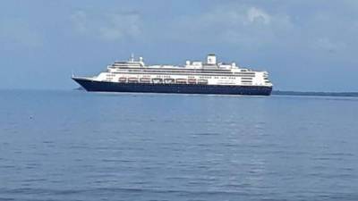 Crucero llegando a Trujillo, Colón, Caribe de Honduras.
