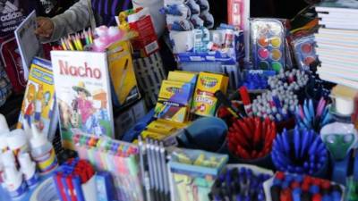 Desde ya, padres de familia están comprando los útiles para este año lectivo.