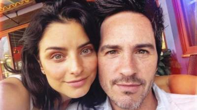 Aislinn Derbez y Mauricio Ochmann.