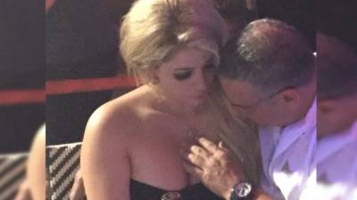 Funes fue captado muy 'cariñoso' con una presentadora de televisión en Miami. Fotos: El Blog.
