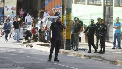 Boca abajo sobre la calzada quedó muerto el comerciante Napoleón Villalta en el bulevar Los Próceres, de la capital.