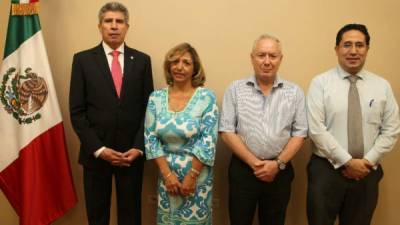 Gilberto y Maribel Limón con Federico Chabaud y José Melo.