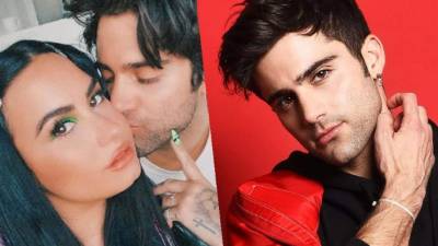 Max Ehrich y Demi Lovato anunciaron su compromiso este 23 de julio.