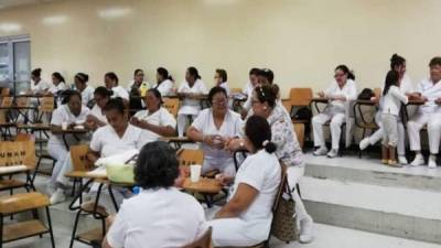 Las enfermeras no están trabajando al 100% en San Pedro Sula y Tegucigalpa.