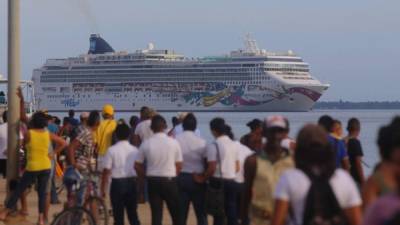 La llegada de cruceros a Honduras ha impulsado el turismo en Roatán y Trujillo.