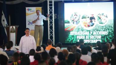 El ministro de la SAG, Jacobo Paz, habló sobre el plan económico.