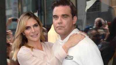 Robbie Williams y su esposa Ayda Field.// Foto archivo.