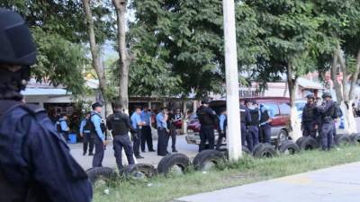 En un busito color ocre se encontraba el cadáver de Bladimir Gamez.