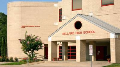 Pasadas las 4:00 pm ocurrió el tiroteo en la escuela secundaria de Bellaire.