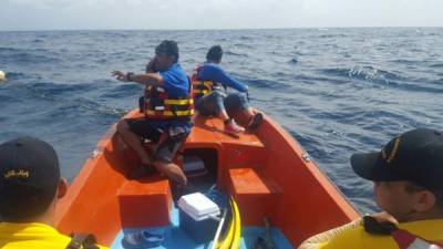 El Cuerpo de Bomberos realizó una intensa búsqueda en las costas de Roatán, Omoa y Utila.