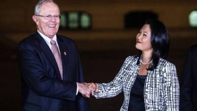 El presidente de Perú, Pedro Pablo Kuczynski, y la líder opositora Keiko Fujimori serán interrogados por un un equipo de fiscales anticorrupción.// Foto archivo AFP.