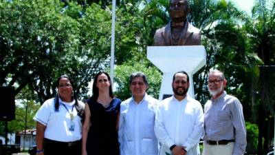 Lourdes Arriaga, María Isabel Rodríguez, Omar Hurtado, José Herrera y Marco Rietti.