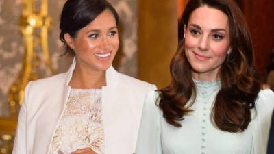 Las cuñadas reales se reunieron esta semana por primera vez públicamente desde Navidad de 2018. La duquesa de Sussex y la duquesa de Cambridge volvieron a aparecer juntas frente a las cámaras mientras asistieron a una recepción en el Palacio de Buckingham este martes, 05 de marzo 2019.