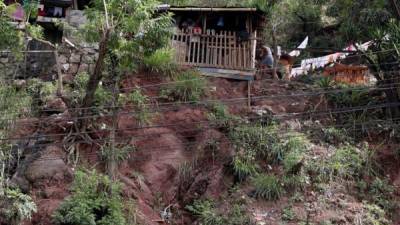 Las fuertes lluvias han causado en Honduras la muerte de dos menores de 5 y 16 años, más de 700 personas afectadas, crecidas de ríos, deslizamientos y daños en carreteras y otras vías de acceso, según cifras oficiales y de organismos de protección.