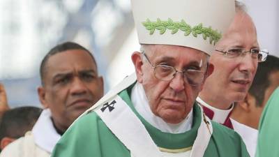 El papa Francisco hizo referencia al narcotráfico que en los años 80 y 90 costó la vida a miles de personas y convirtió a Medellín en la ciudad más peligrosa del mundo. / AFP/ Alberto PIZZOLI