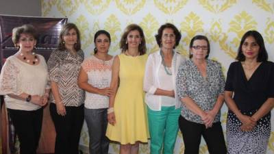 Jackie Rivera, Yadira Andonie, Giovana Lara, Suyapa Monterroso, Rosa María Rivera, Aqua Milla y Silvia Morales.