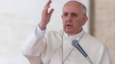 El la misa de este domingo el Papa condenó las acciones de los terroristas.