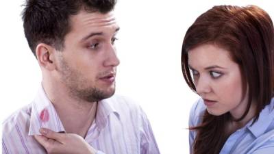 La infidelidad, mirada como una interrupción de la exclusividad sexual, no necesariamente implica un rompimiento de los vínculos más fuertes entre una pareja.