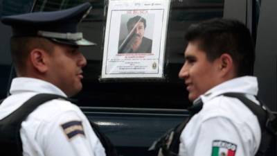 El Gobierno de México ha ofrecido una recompensa de unos 4 millones de dólares por información que lleve a la recaptura del 'Chapo' Guzmán.