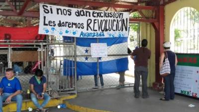 Los estudiantes de la Unah-VS, en San Pedro Sula, se tomaron el campus el jueves de la semana anterior.