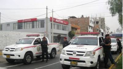 Las autoridades policiales comenzaron las investigaciones sobre este horrendo crimen.