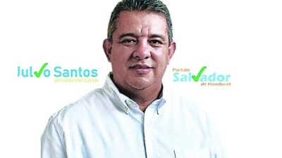 Julio César Santos Tobar es hermano de Óscar Santos.