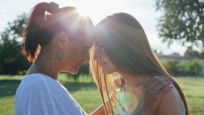 'El rollo es que decidas o te des cuenta si realmente estás lista para estar en pareja con este novio que tienes y en qué condiciones quieres esa relación ¿en arrejunte o en matrimonio?', afirma la Doctora Corazón.