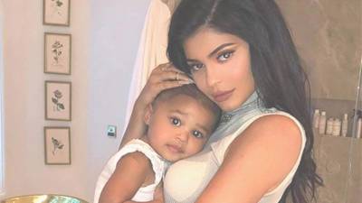 Kylie Jenner está luchando contra una compañía que desea usar el nombre de Stormi para enriquecerse.