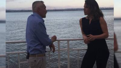 Jorge Ramos junto a Kate del Castillo. Foto Univisión.