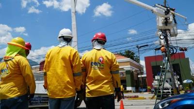 La caída del búnker y del diésel se ha reflejado en una rebaja en las tarifas eléctricas aprobadas por la Cree.