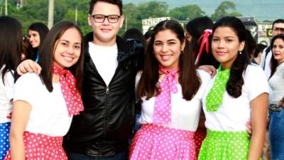 Lizbeth Reyes, Roberto Fúnes, María Padilla y Andrea Sánchez.