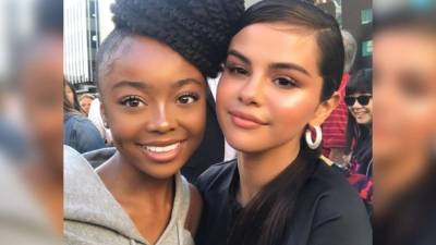 Pocos saben que la estrella juvenil lleva a Honduras en su sangre.