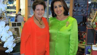 Carolina Canahuati y Martha Larach hicieron posible esta interesante charla en la que todas conocieron el significado de la corona de adviento.