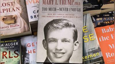 El libro de la sobrina de Trump rompe récords con ventas.