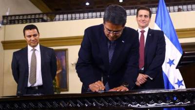 El Convenio es para impulsar los esfuerzos del país en materia de aprendizaje y adopción de servicios en la nube.