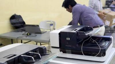 El TSE compró alrededor de tres mil escáneres para usarlos el día de las elecciones primarias.