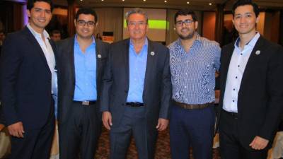 Carlos, Fernando, Arnaldo,Arnaldo y Alejandro Martínez.