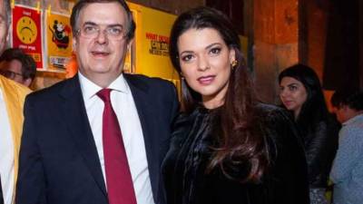Marcelo Ebrard y la hondureña Rosalinda Bueso han estado casados desde el 2011.