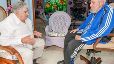 Fidel Castro recibió en La Habana al presidente José Mujica. Foto Granma.