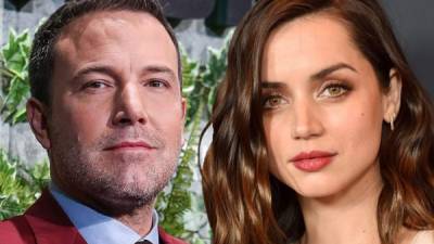 Ben Affleck y Ana de Armas llevaron su romance de la gran pantalla a la vida real.