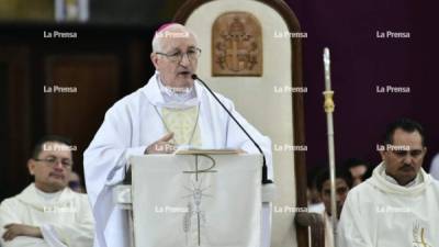 Monseñor Ángel Garachana durante la Misa Crismal este miércoles.