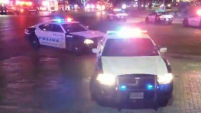 Una persona abrió fuego en un club nocturno de Dallas el sábado por la madrugada.