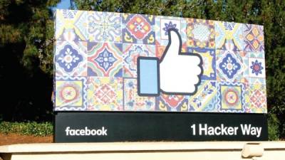 Facebook es una de las empresas que reportó un alza importante de sus ingresos gracias a la publicidad para ‘smartphones’.